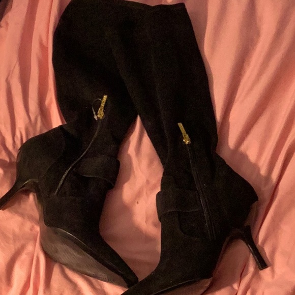 Guess women’s size 9 high heel boots - Picture 1 of 4